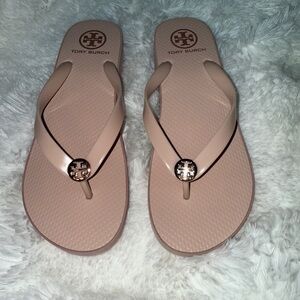 Women’s Tory Burch flip flops nwot